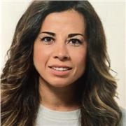 Soy una chica muy trabajadora, puntual y dinámica.
Me gustaría ofrecer mi apoyo educativo a niñ@s de educación Primaria.